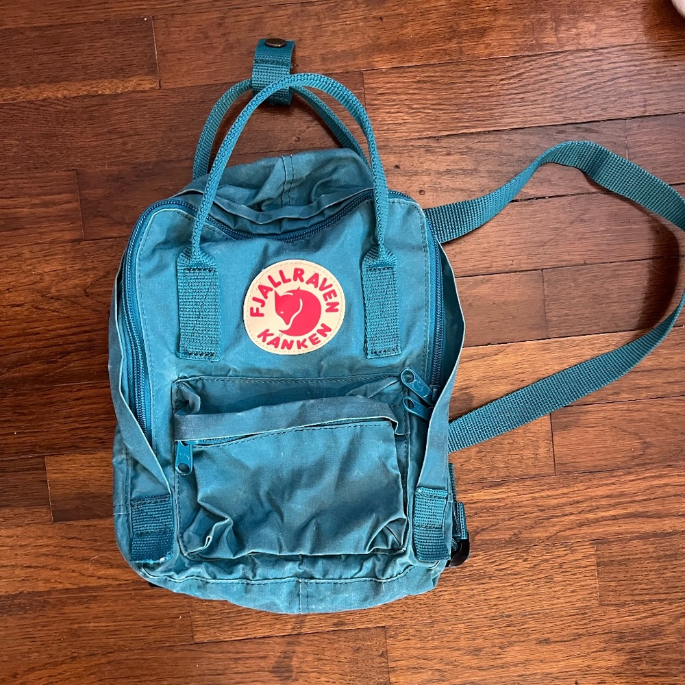 Fjallraven Kaken Mini Backpack